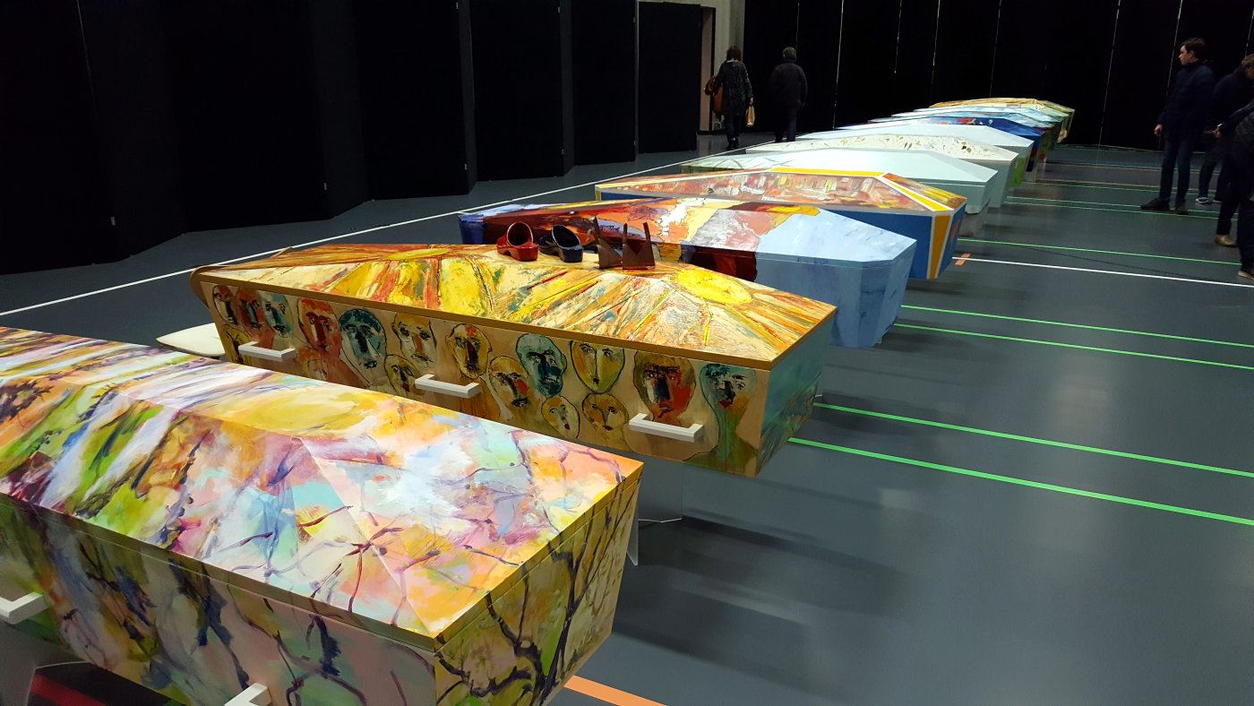 Kisterne præsenteret i forbindelse med "Kunst for alle" i Skive, april 2022.